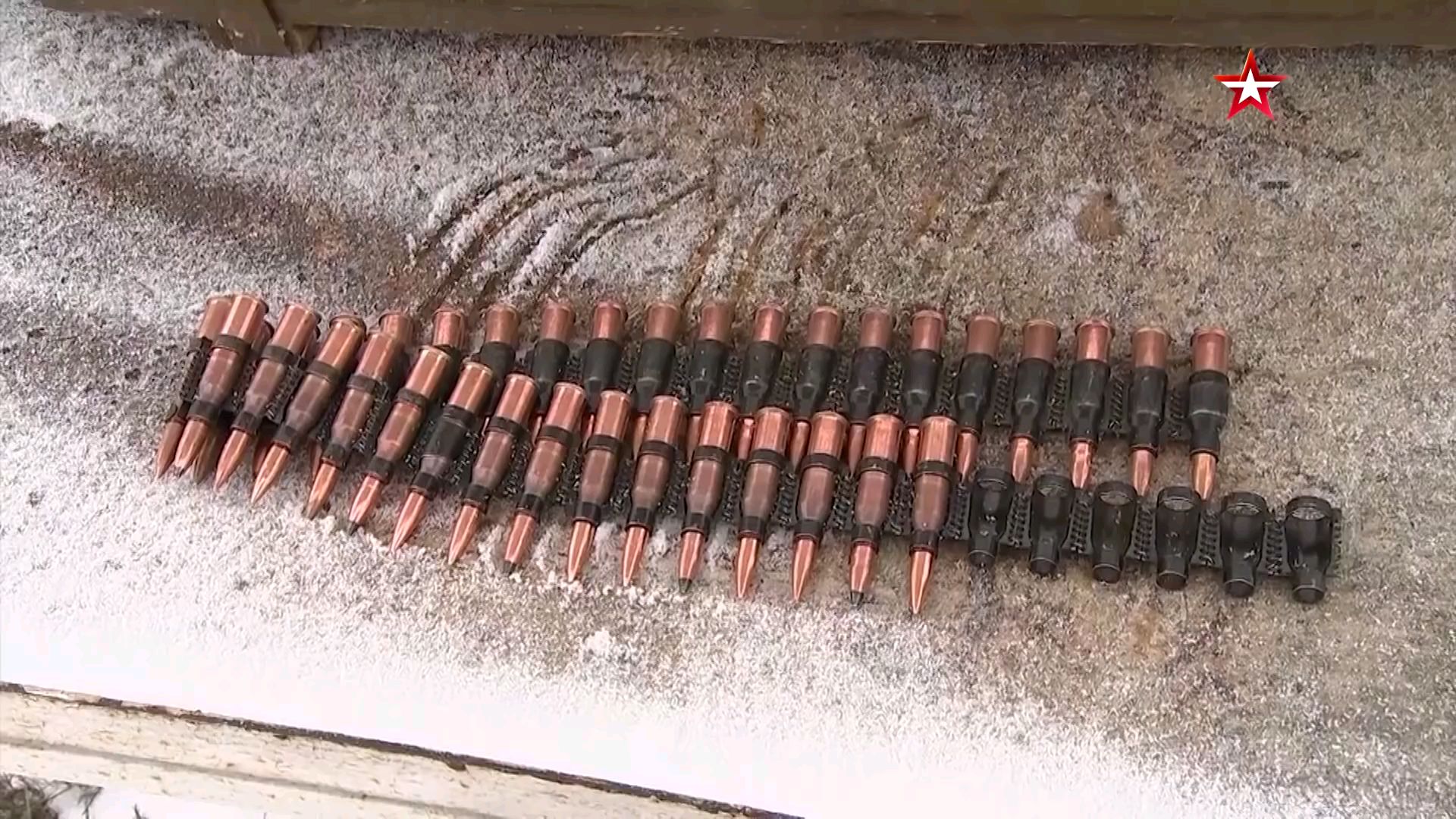 БМП-2火力:在莫斯科地区的射击场进行实弹射击